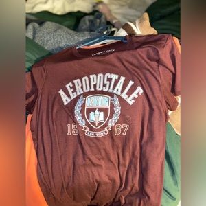 Aeropostale shirt ( never worn )